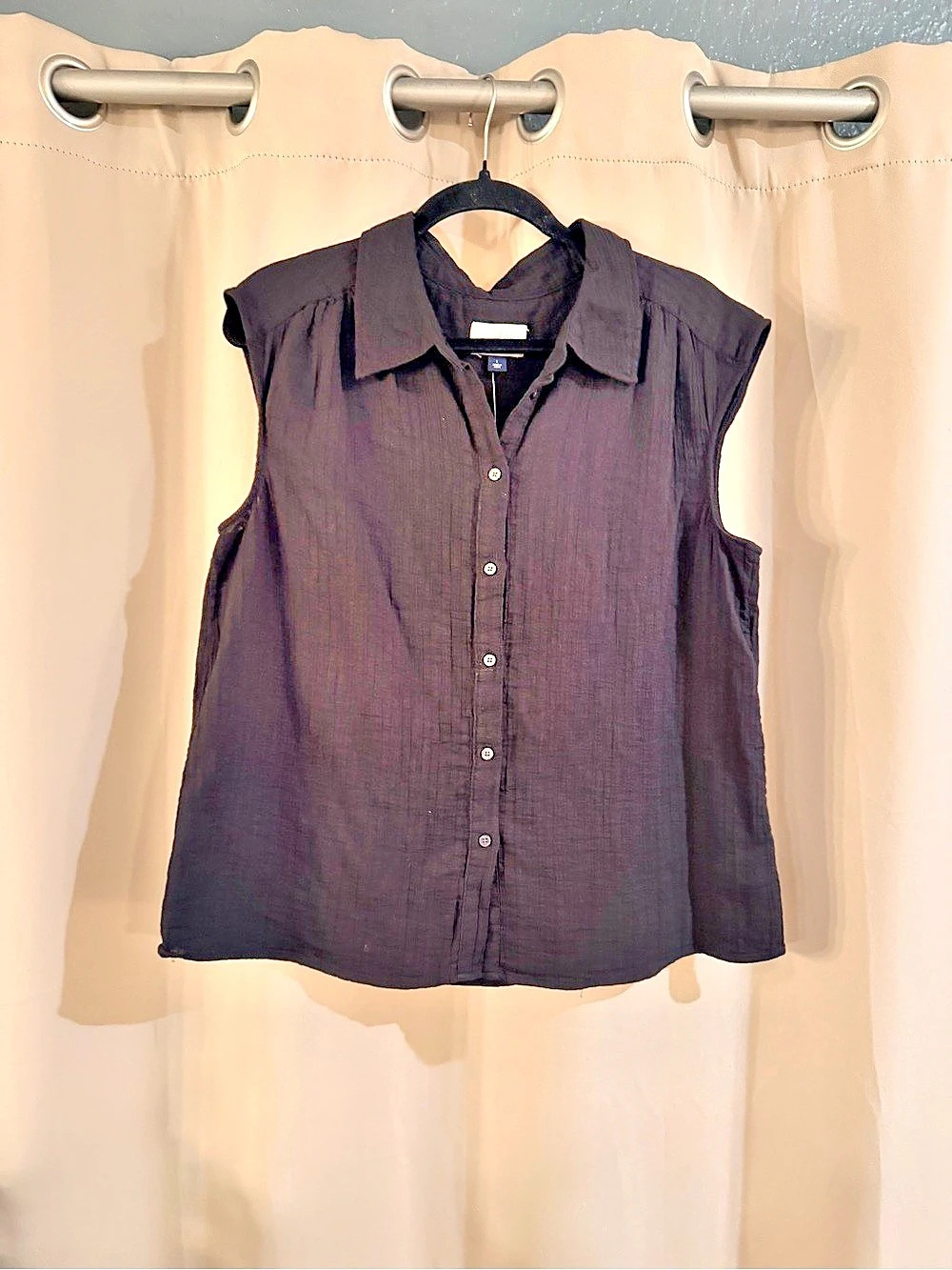 New Universal Thread Women's Cap Sleeve Button-Front Collared Blouse Black Medi